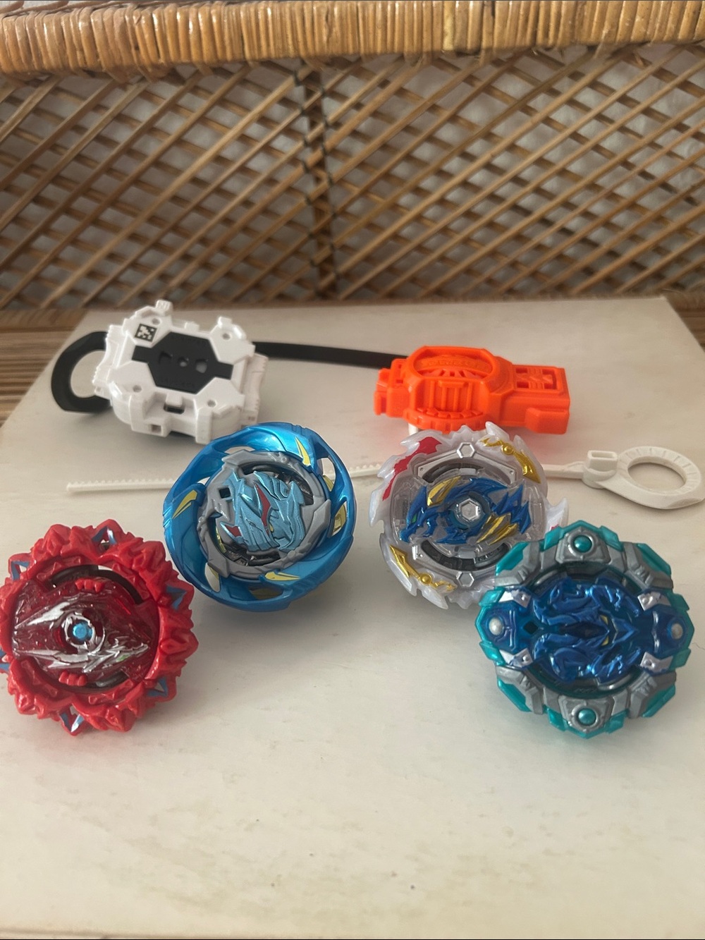 Beyblades Lot of 4 Battling Tops With Two Launchers